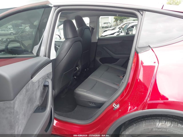 2026 TESLA MODEL Y 7SAYGDEE9TF349208 Photo 7