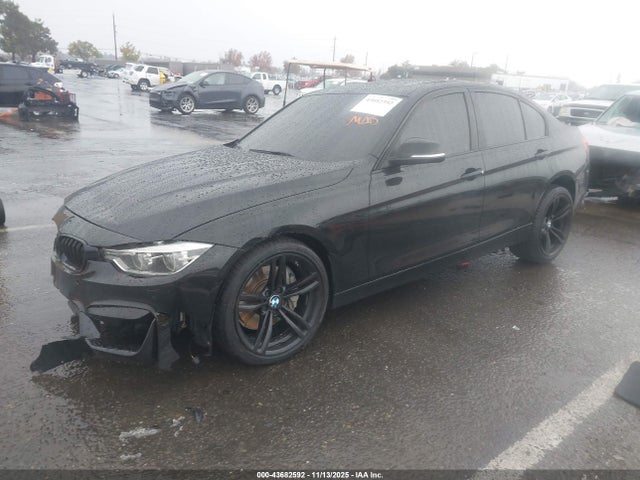 BMW 340i 2016 WBA8B3G50GNT62503 Image 2