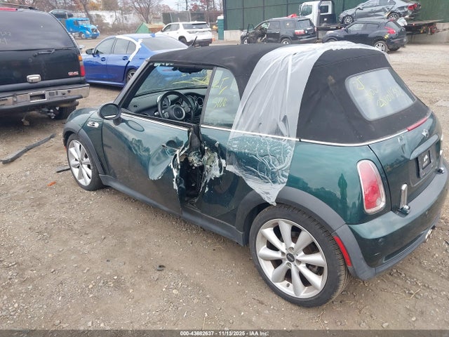 2006 MINI COOPER S WMWRH33566TK59735 Photo 2