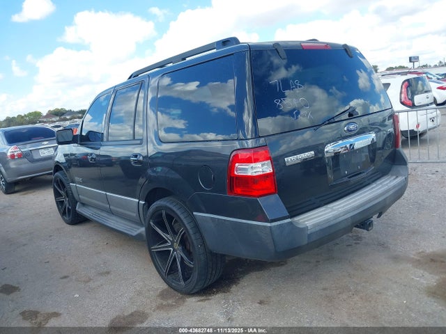 2007 FORD EXPEDITION 1FMFU15517LA88540 Photo 2