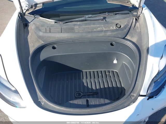 2021 TESLA MODEL 3 5YJ3E1EB9MF085877 Photo 9