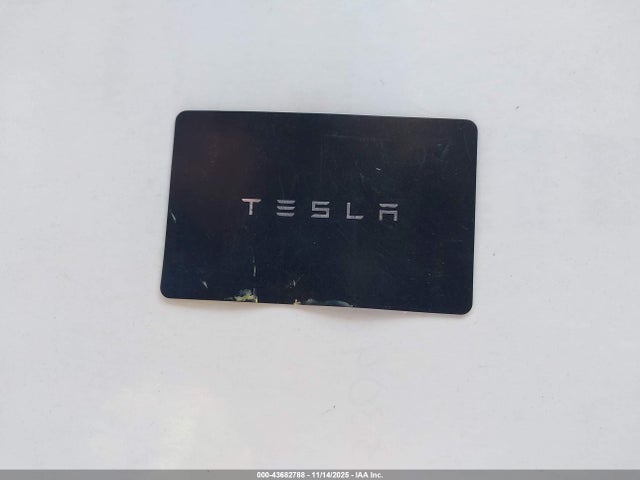 2021 TESLA MODEL 3 5YJ3E1EB9MF085877 Photo 10