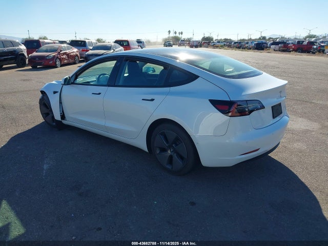 2021 TESLA MODEL 3 5YJ3E1EB9MF085877 Photo 2