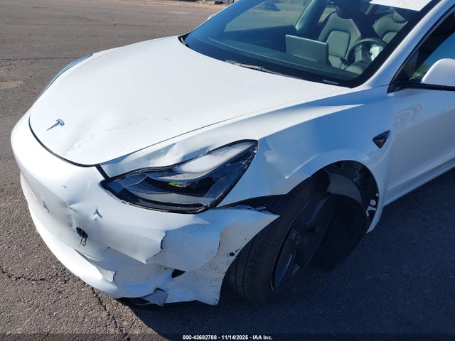 2021 TESLA MODEL 3 5YJ3E1EB9MF085877 Photo 5