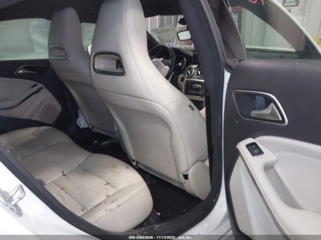 2014 MERCEDES-BENZ CLA 250 WDDSJ4GB7EN156489 Photo 7