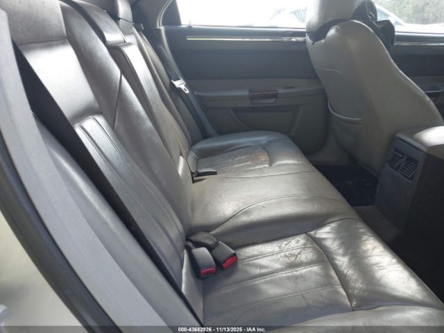 2007 CHRYSLER 300C 2C3KA63H27H705838 Photo 7