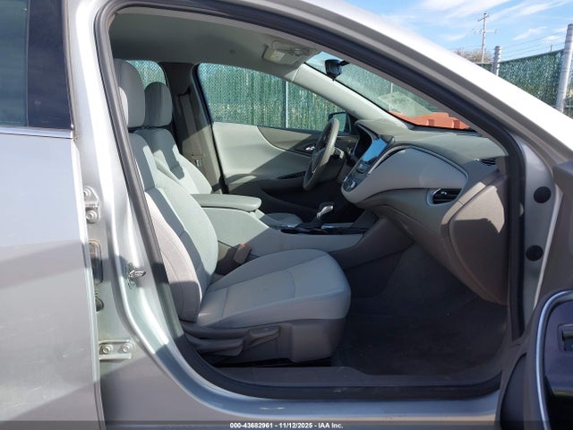 1G1ZD5ST0NF111208 Chevrolet Malibu Fwd Lt