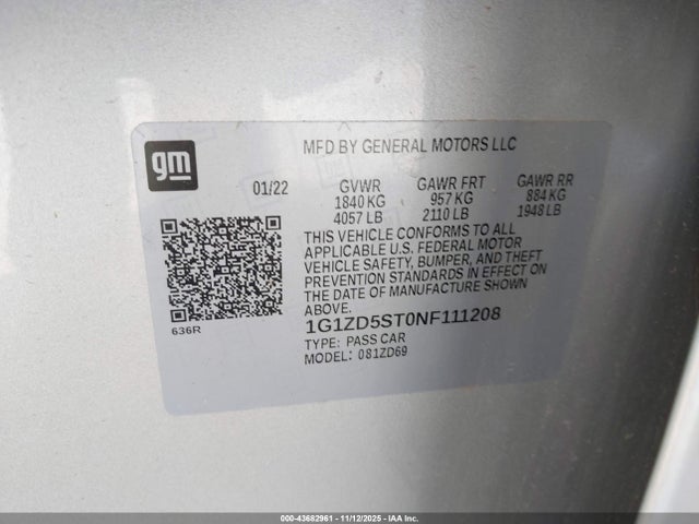 1G1ZD5ST0NF111208 Chevrolet Malibu Fwd Lt