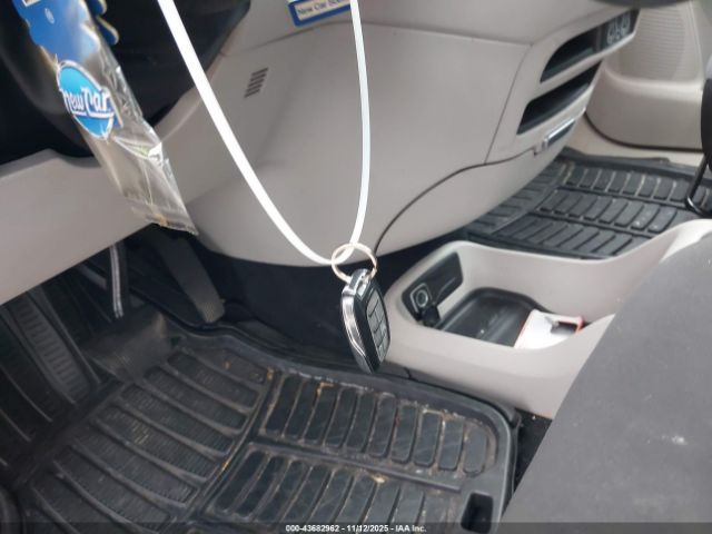 2022 CHRYSLER VOYAGER 2C4RC1CG7NR102700 Photo 10