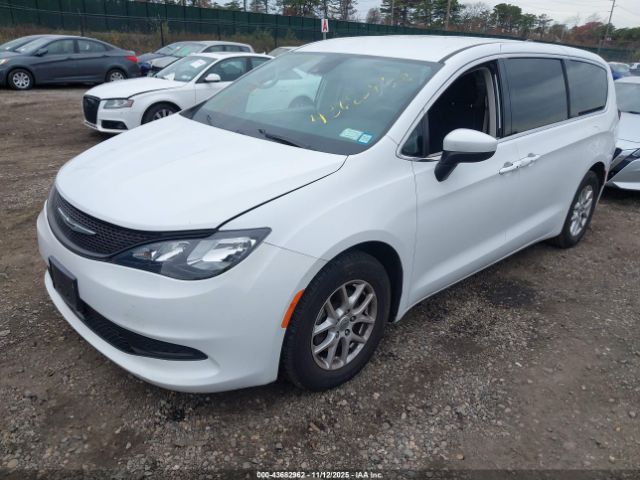 2022 CHRYSLER VOYAGER 2C4RC1CG7NR102700 Photo 1