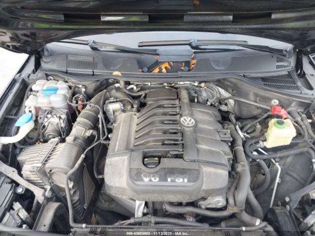 2017 VOLKSWAGEN TOUAREG WVGRF7BP6HD006412 Photo 9