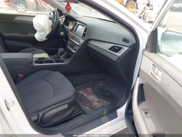 2019 HYUNDAI SONATA 5NPE24AF6KH738689 Photo 4