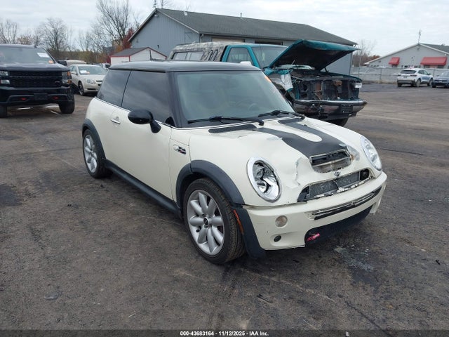 2006 MINI COOPER S WMWRE33536TL19270 Photo 0