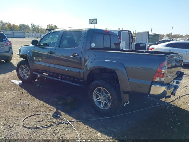 2013 TOYOTA TACOMA 3TMLU4EN4DM124899 Photo 2