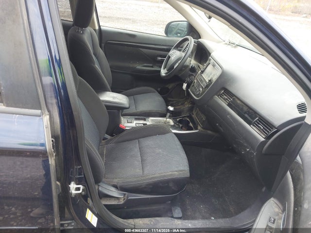 2019 MITSUBISHI OUTLANDER JA4AD2A35KZ003465 Photo 4