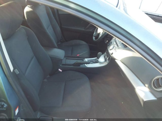 2011 MAZDA MAZDA3 JM1BL1VF7B1455508 Photo 4