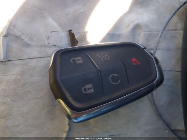 2017 CADILLAC XT5 1GYKNDRS0HZ104091 Photo 10