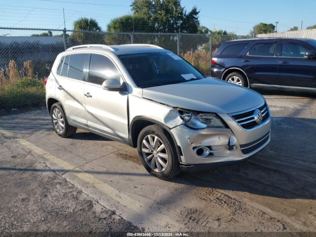 2011 VOLKSWAGEN TIGUAN WVGAV7AX8BW526317