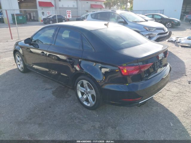 2017 AUDI A3 WAUAUGFF2H1052584 Photo 2