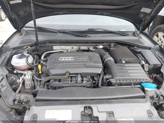 43683583 :رقم المزاد ، WAUBFGFF6F1116878 vin ، 2015 Audi A3 2.0t Premium مزاد بيع