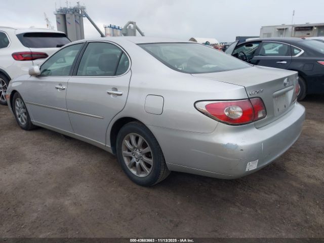 2002 LEXUS ES 300 JTHBF30G825035735 Photo 2