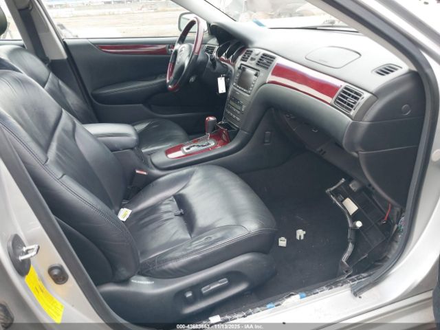 2002 LEXUS ES 300 JTHBF30G825035735 Photo 4