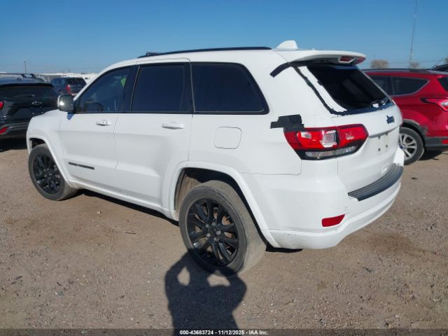 2019 JEEP GRAND CHEROKEE 1C4RJEAGXKC615735 Photo 2