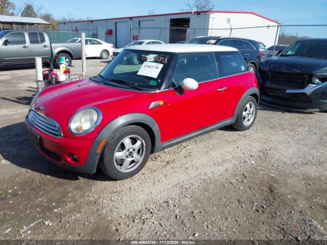 2010 MINI COOPER WMWMF3C51ATZ28017 Photo 1