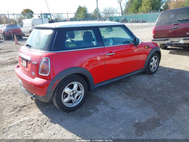2010 MINI COOPER WMWMF3C51ATZ28017 Photo 3