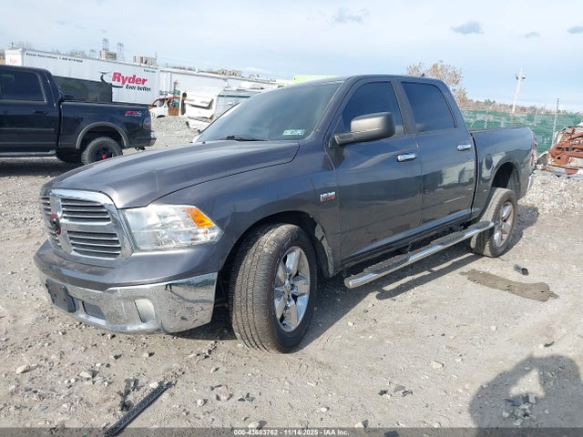 RAM 1500 2015 1C6RR7LT2FS759345 Image 2
