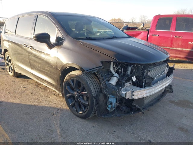 2019 CHRYSLER PACIFICA 2C4RC1FG6KR560610