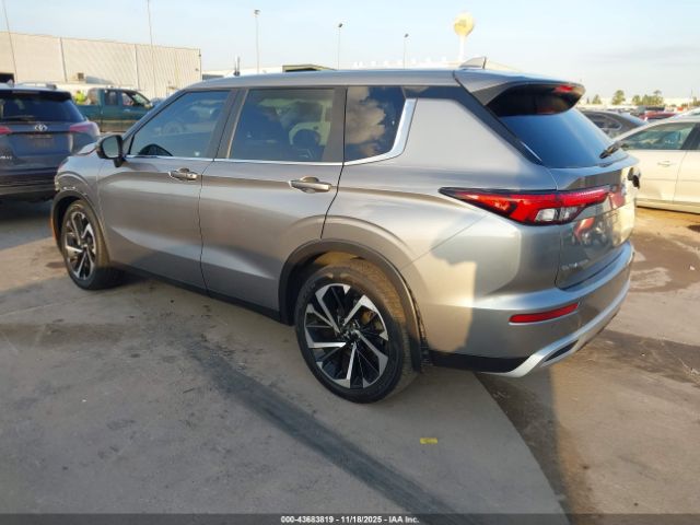 2022 MITSUBISHI OUTLANDER JA4J4UA89NZ074650 Photo 2