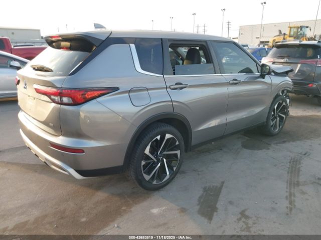 2022 MITSUBISHI OUTLANDER JA4J4UA89NZ074650 Photo 3