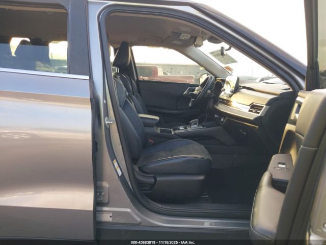 2022 MITSUBISHI OUTLANDER JA4J4UA89NZ074650 Photo 4