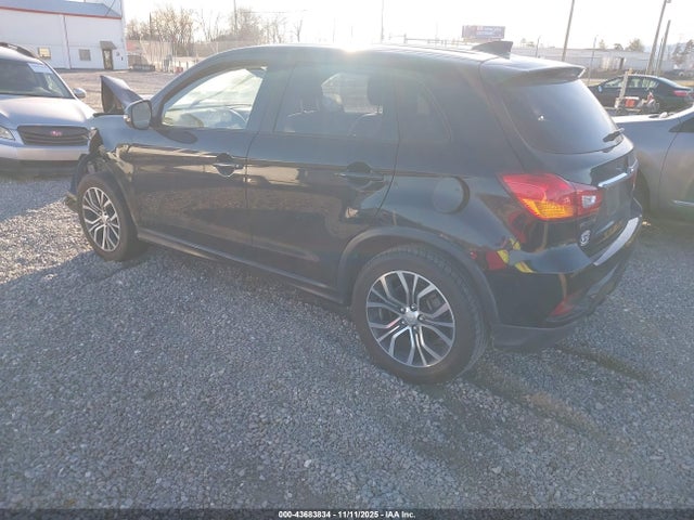 2018 MITSUBISHI OUTLANDER SPORT JA4AR3AUXJZ033088 Photo 2