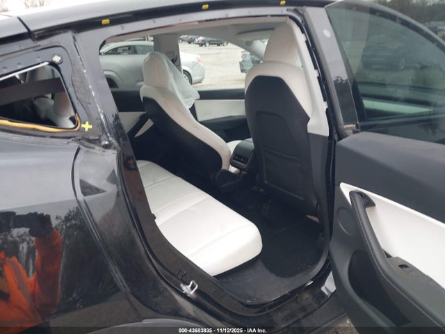 2020 TESLA MODEL Y 5YJYGDEE5LF049453 Photo 7