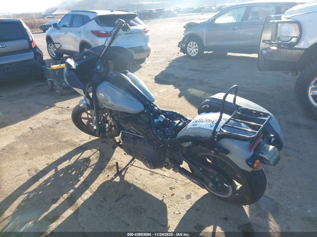 2024 HARLEY-DAVIDSON FXLRST 1HD1YXZ15RB015921 Photo 2