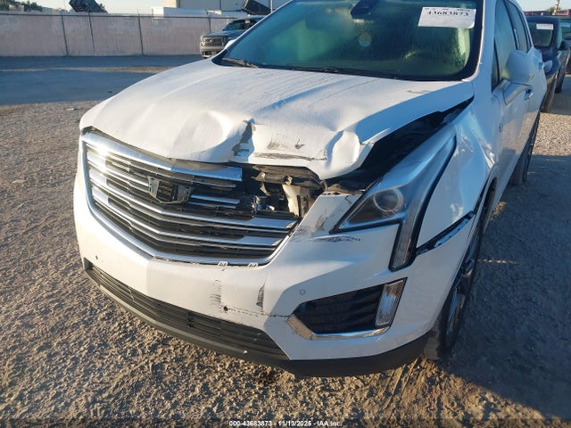 2019 CADILLAC XT5 1GYKNCRS7KZ170493 Photo 5