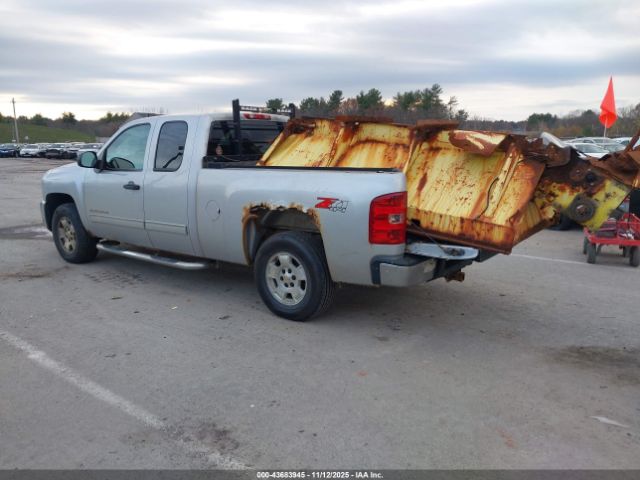 2012 CHEVROLET SILVERADO 1500 1GCRKSE78CZ232218 Photo 2
