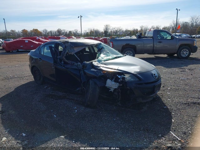 2011 MAZDA MAZDA3 JM1BL1UF4B1460912