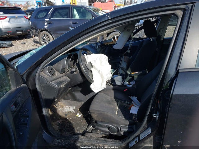 2011 MAZDA MAZDA3 JM1BL1UF4B1460912 Photo 4