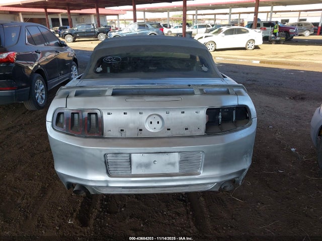 Ford Mustang V6 Premium 2014 1ZVBP8EM3E5272001 Image 16