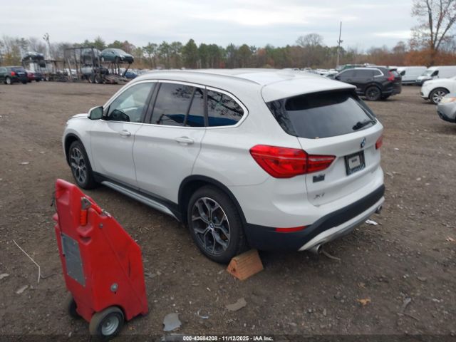 2021 BMW X1 WBXJG9C0XM5T11415 Photo 2
