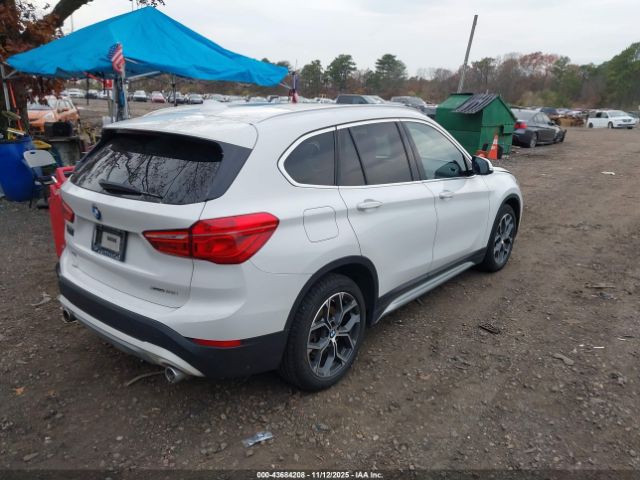 2021 BMW X1 WBXJG9C0XM5T11415 Photo 3