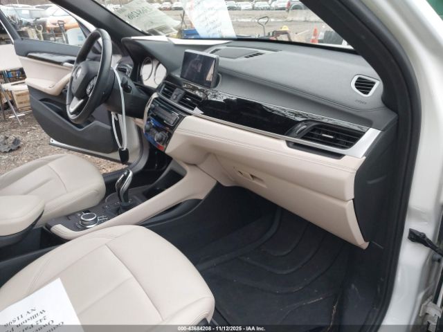 2021 BMW X1 WBXJG9C0XM5T11415 Photo 4