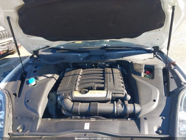 2016 PORSCHE CAYENNE WP1AA2A2XGKA14739 Photo 9