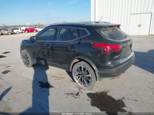 2018 NISSAN ROGUE SPORT JN1BJ1CR2JW600901 Photo 2