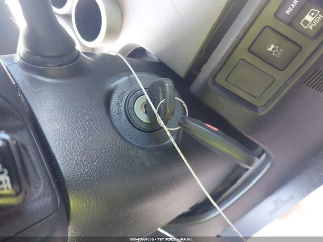 2013 TOYOTA TUNDRA 5TFUY5F19DX307462 Photo 10