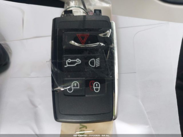 2021 JAGUAR F-PACE SADCJ2EX1MA684539 Photo 10