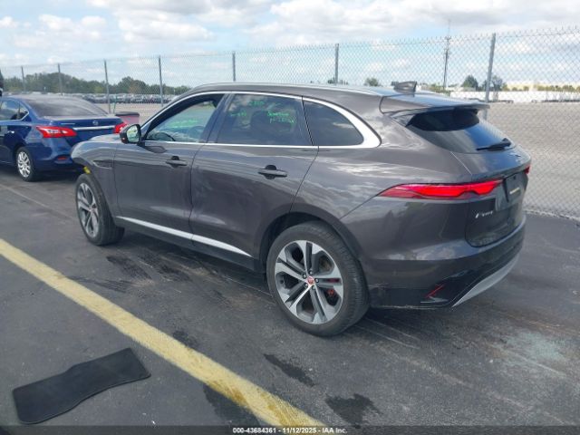 2021 JAGUAR F-PACE SADCJ2EX1MA684539 Photo 2